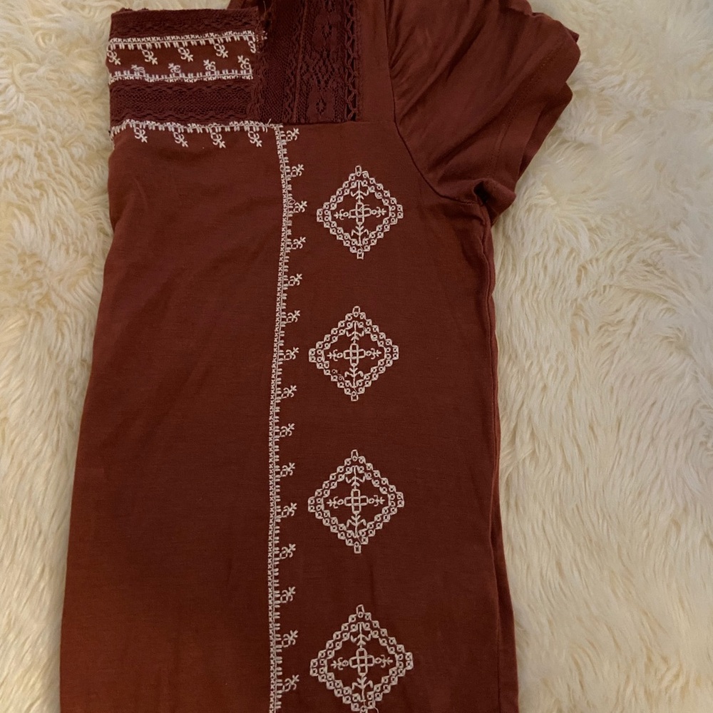 American Eagle Embroidered Top